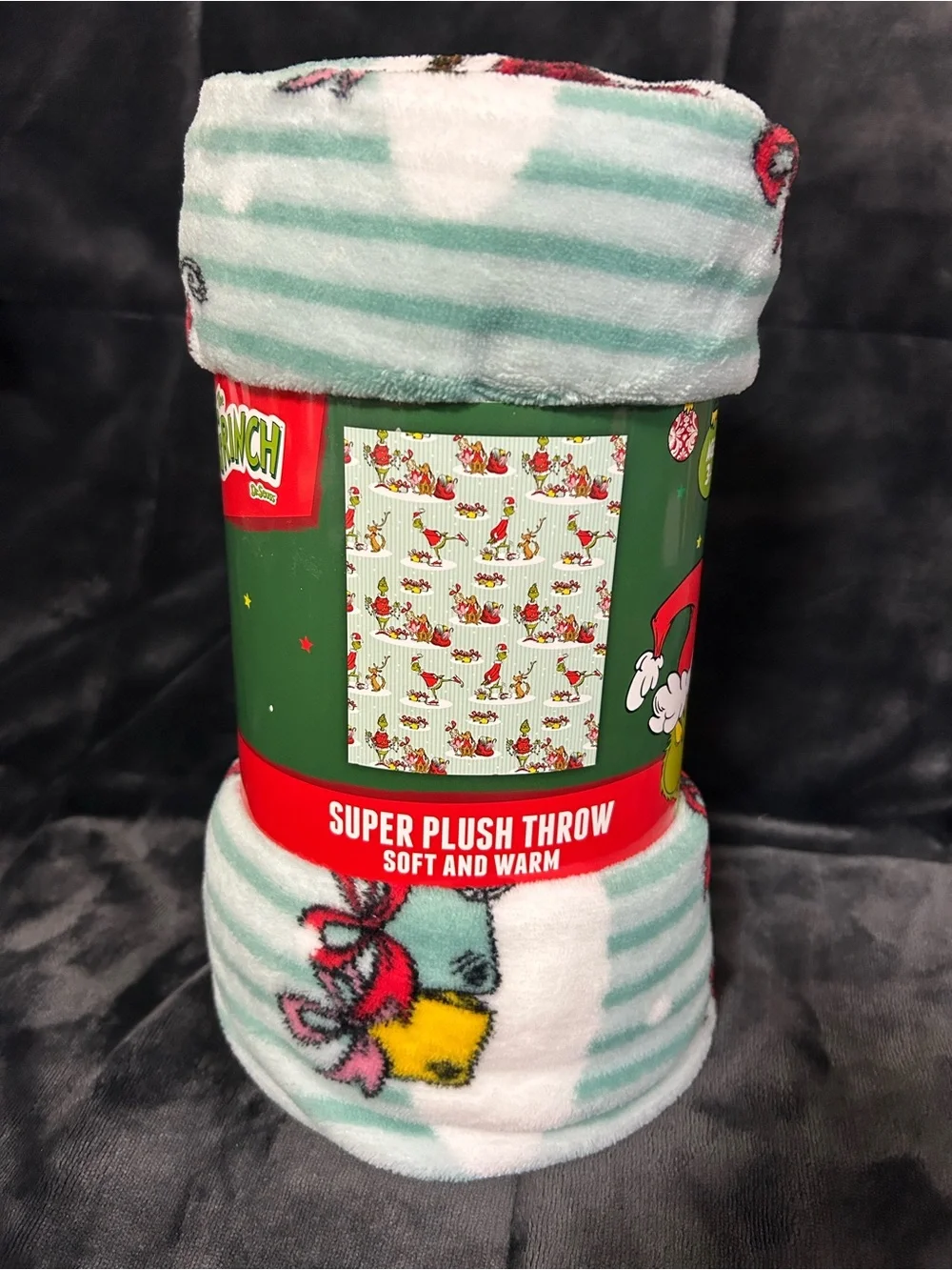 Grinch Print Super Plush Throw 46x60